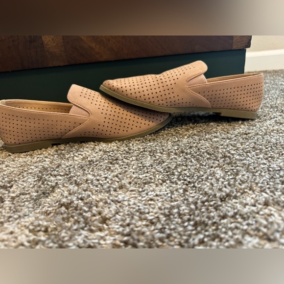 Journee Collection Brown Lucie Loafer Flats Size 7 - Picture 3 of 7